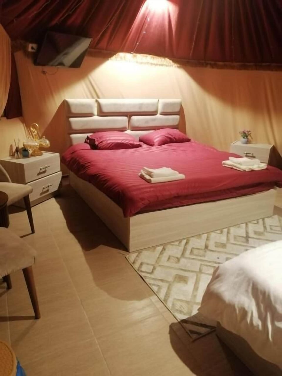 Luxury Triple Room, Balcony, City View | Iron/ironing board, WiFi (free)