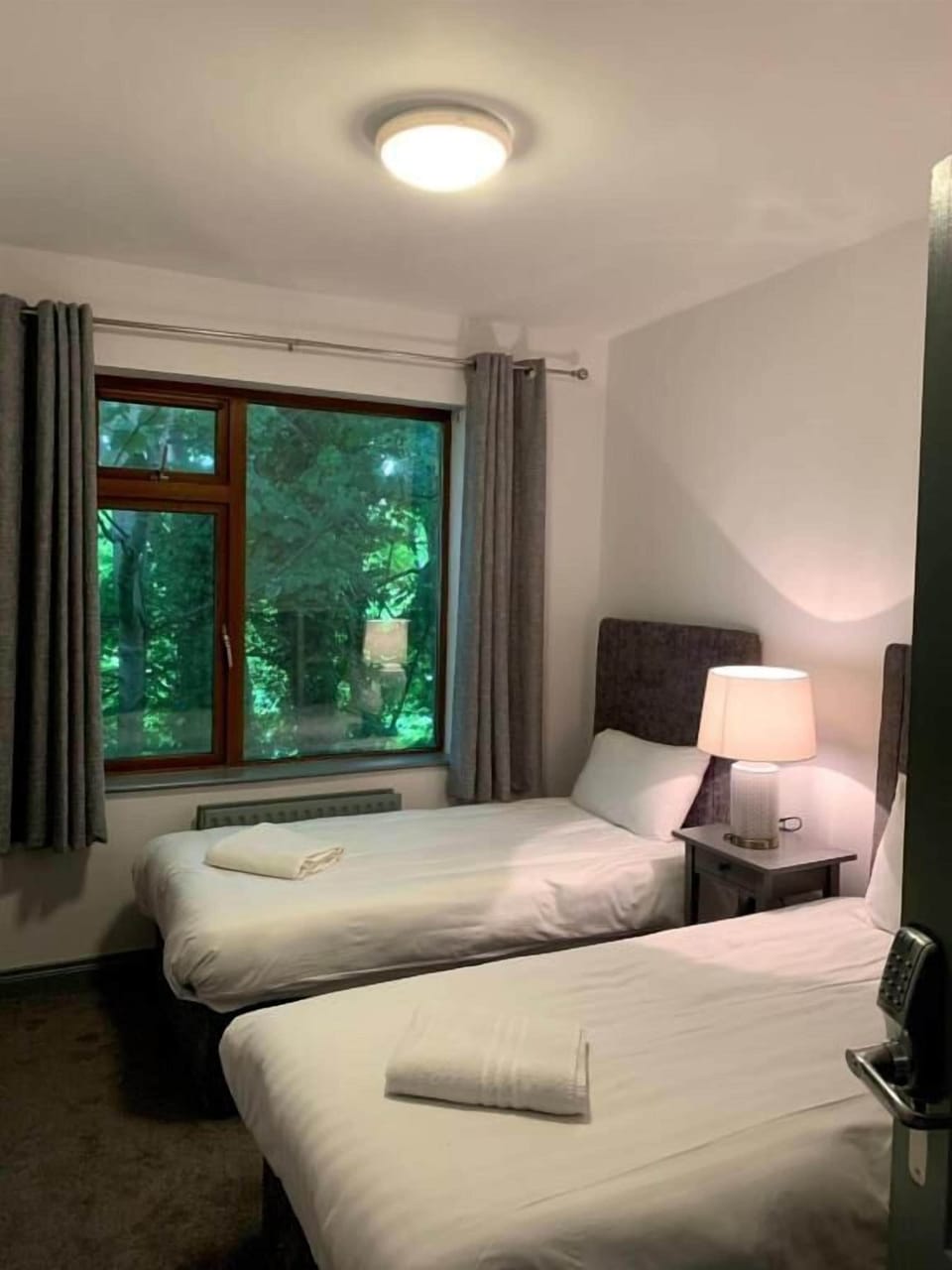 Comfort Twin Room | Free WiFi