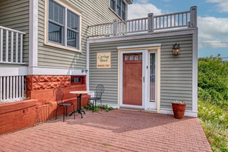 Front Entry + Seating