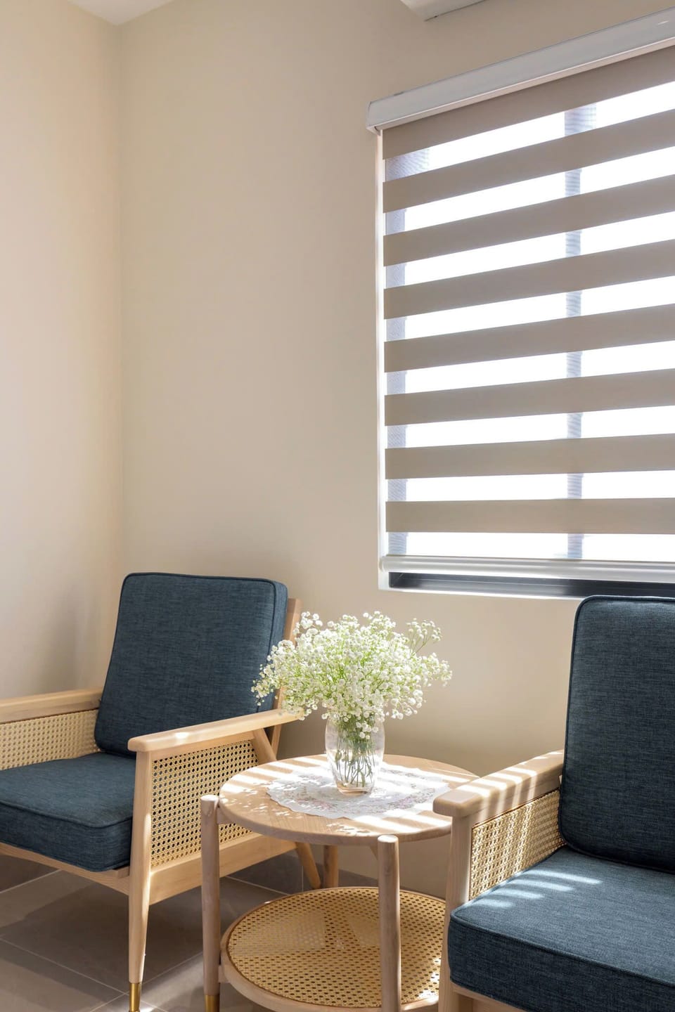Superior Suite with Bathtub | Memory foam beds, minibar, desk, laptop workspace