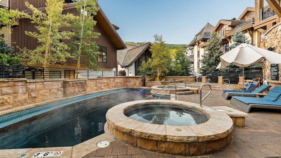 Shared pool and hot tub at Sebastian Hotel