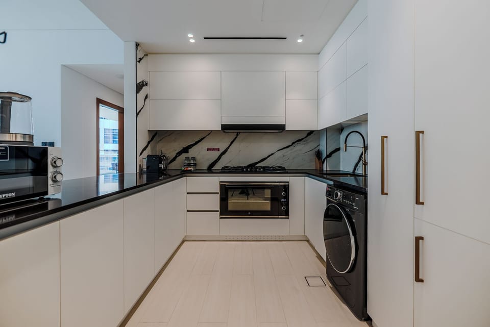 Luxury Apartment, 2 Bedrooms, Balcony, Canal View | Private kitchen | Espresso maker