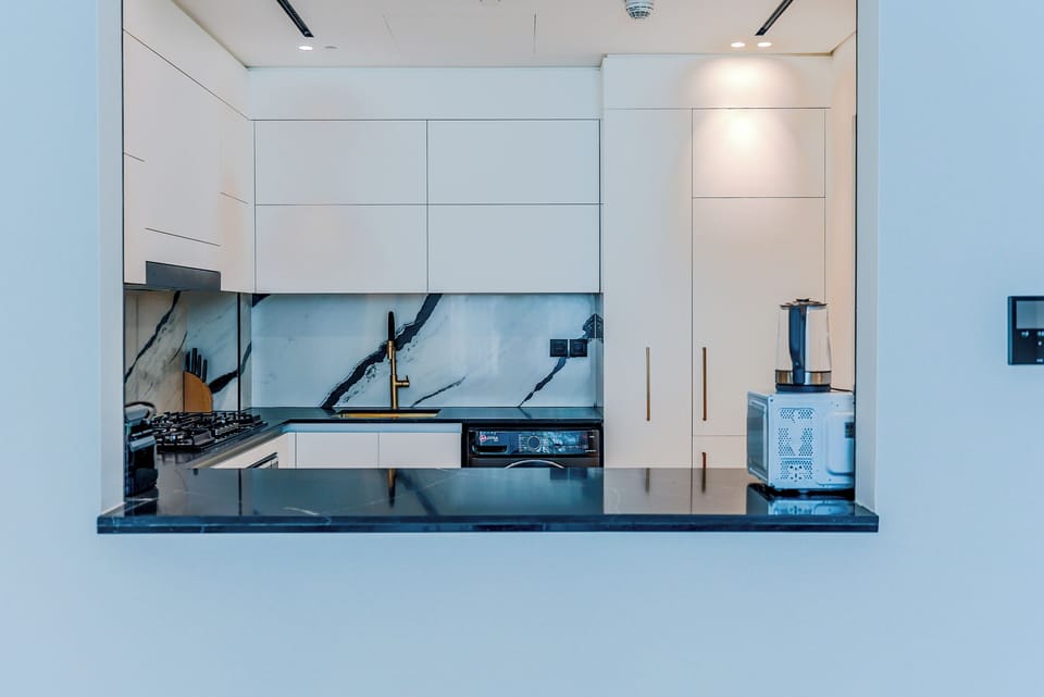 Luxury Apartment, 2 Bedrooms, Balcony, Canal View | Private kitchen | Espresso maker