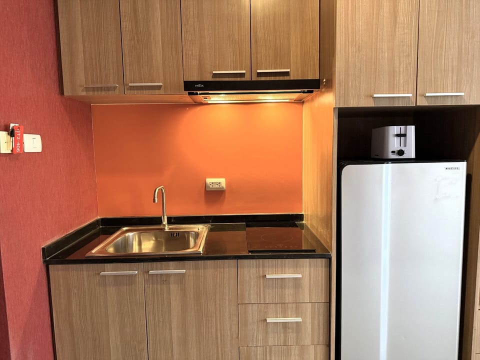 Apartment, 1 Bedroom, Smoking, Balcony | Interior