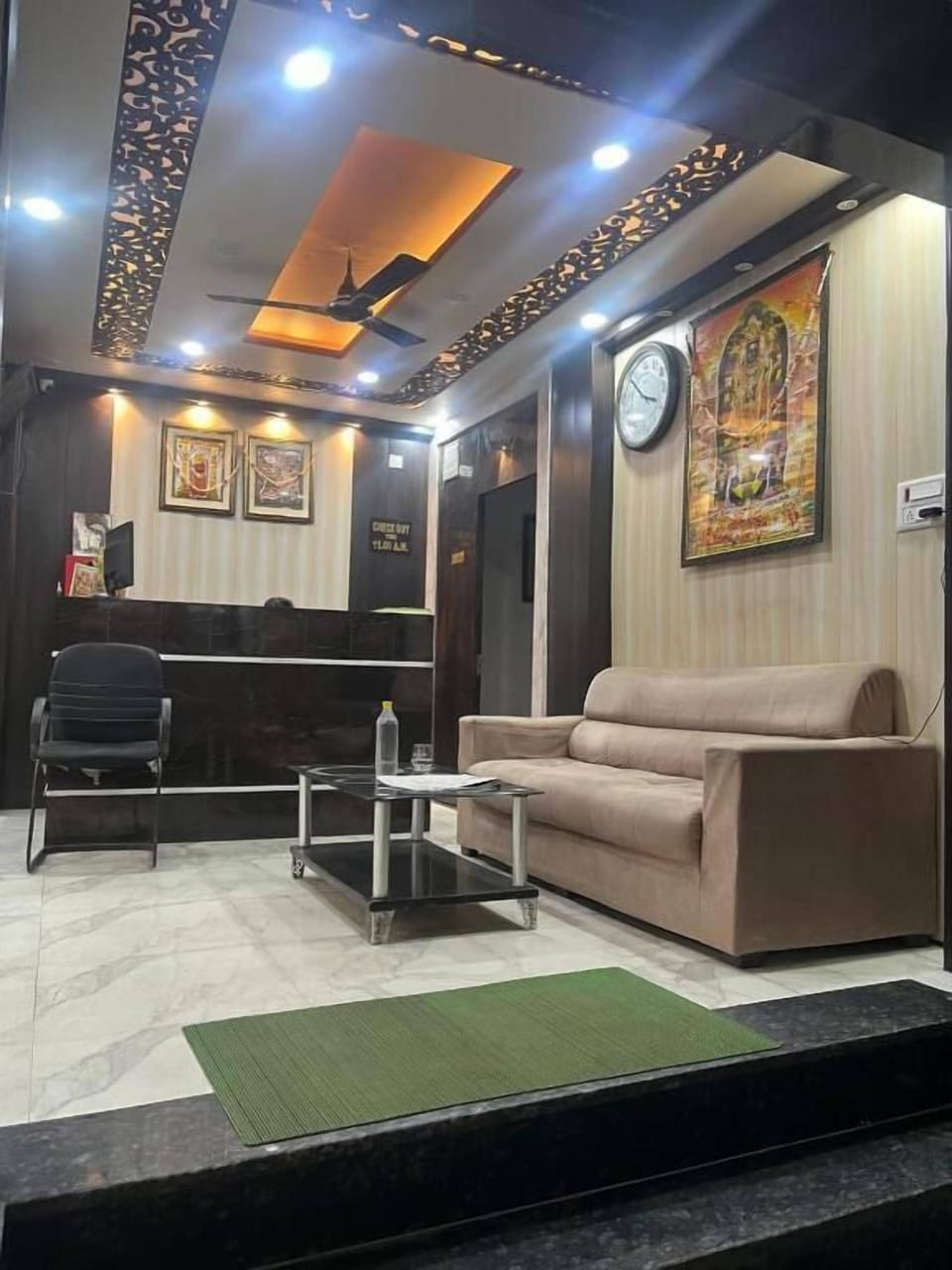 Double Room, City View | Lobby