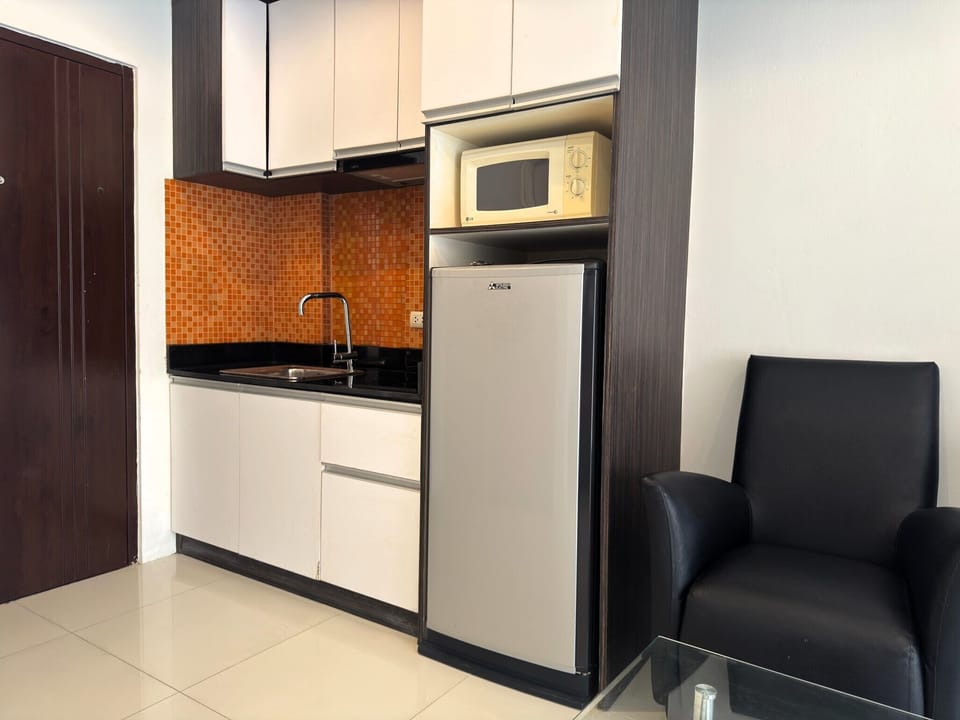 Apartment, 1 Bedroom, Smoking, Balcony | Interior