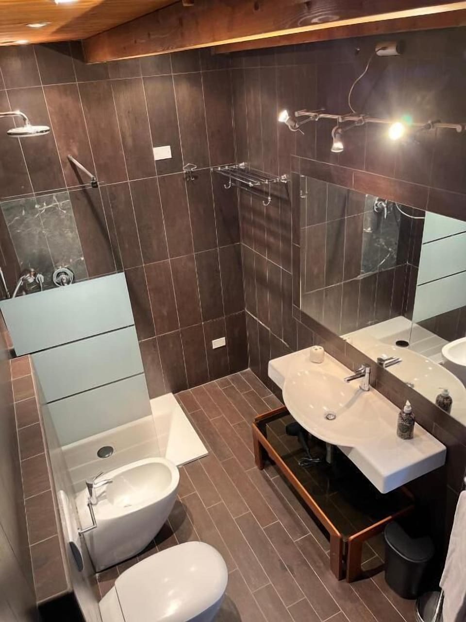 Classic Triple Room, Courtyard View | Bathroom | Bidet