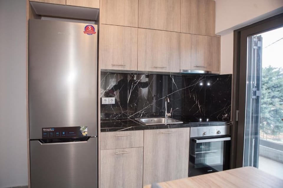 A fully equipped kitchen to create nourishing meals throughout your stay