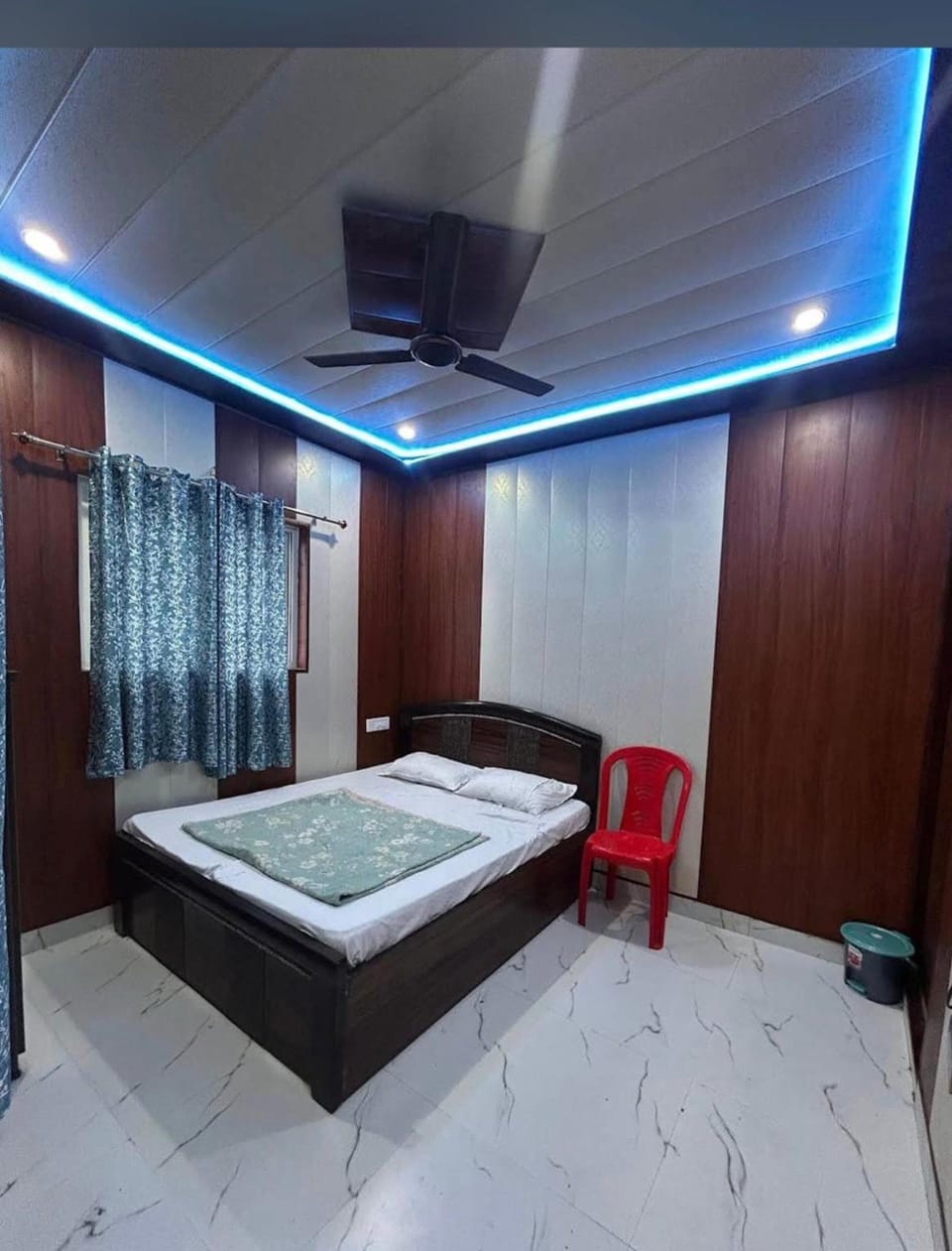 Deluxe Room | Rollaway beds, free WiFi, bed sheets