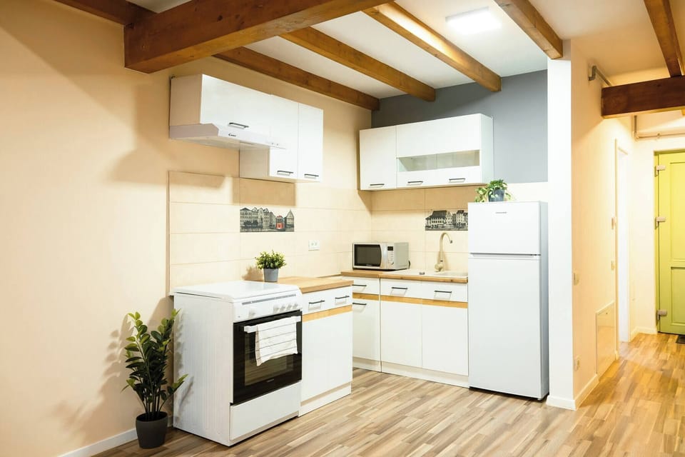 Apartment, 1 Bedroom, City View | Interior