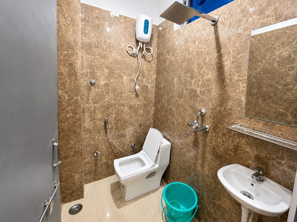 Shower, towels, soap