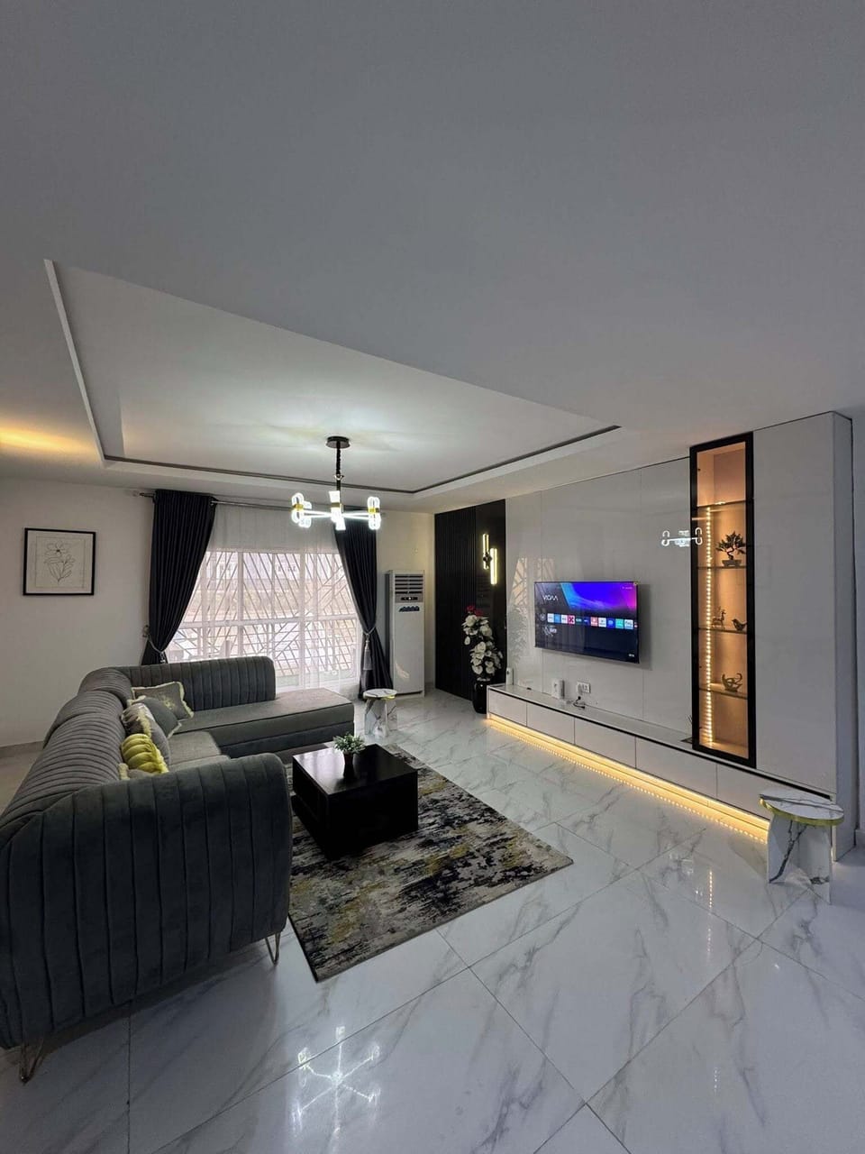 Economy Apartment, Balcony, City View | Living area