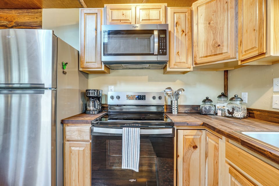 House (2 Bedrooms) | Interior