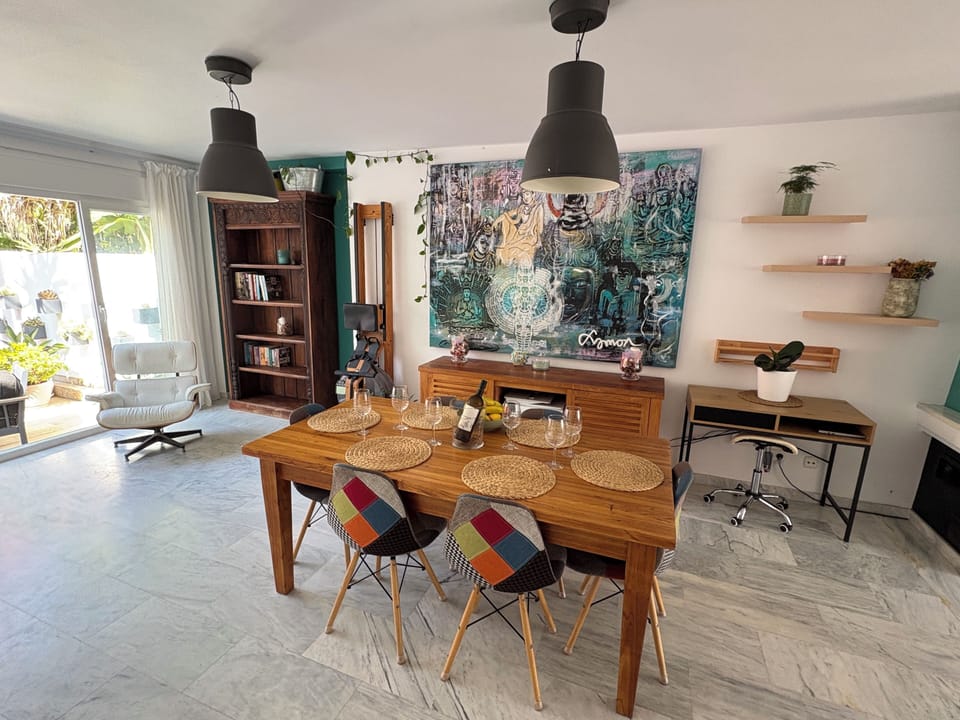 House, 4 Bedrooms, Balcony, Garden View | Dining room