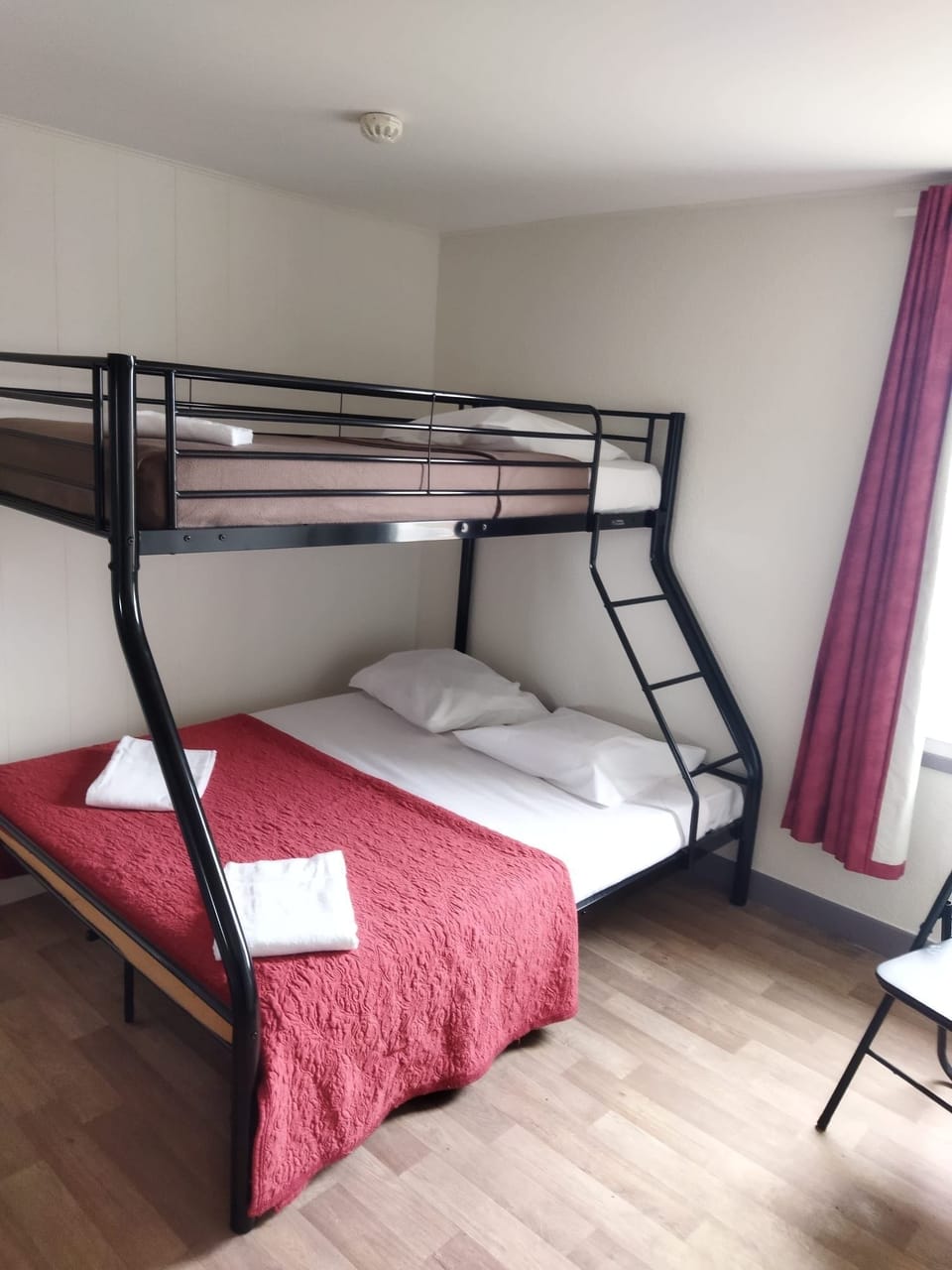 Economy Double Room | Free WiFi