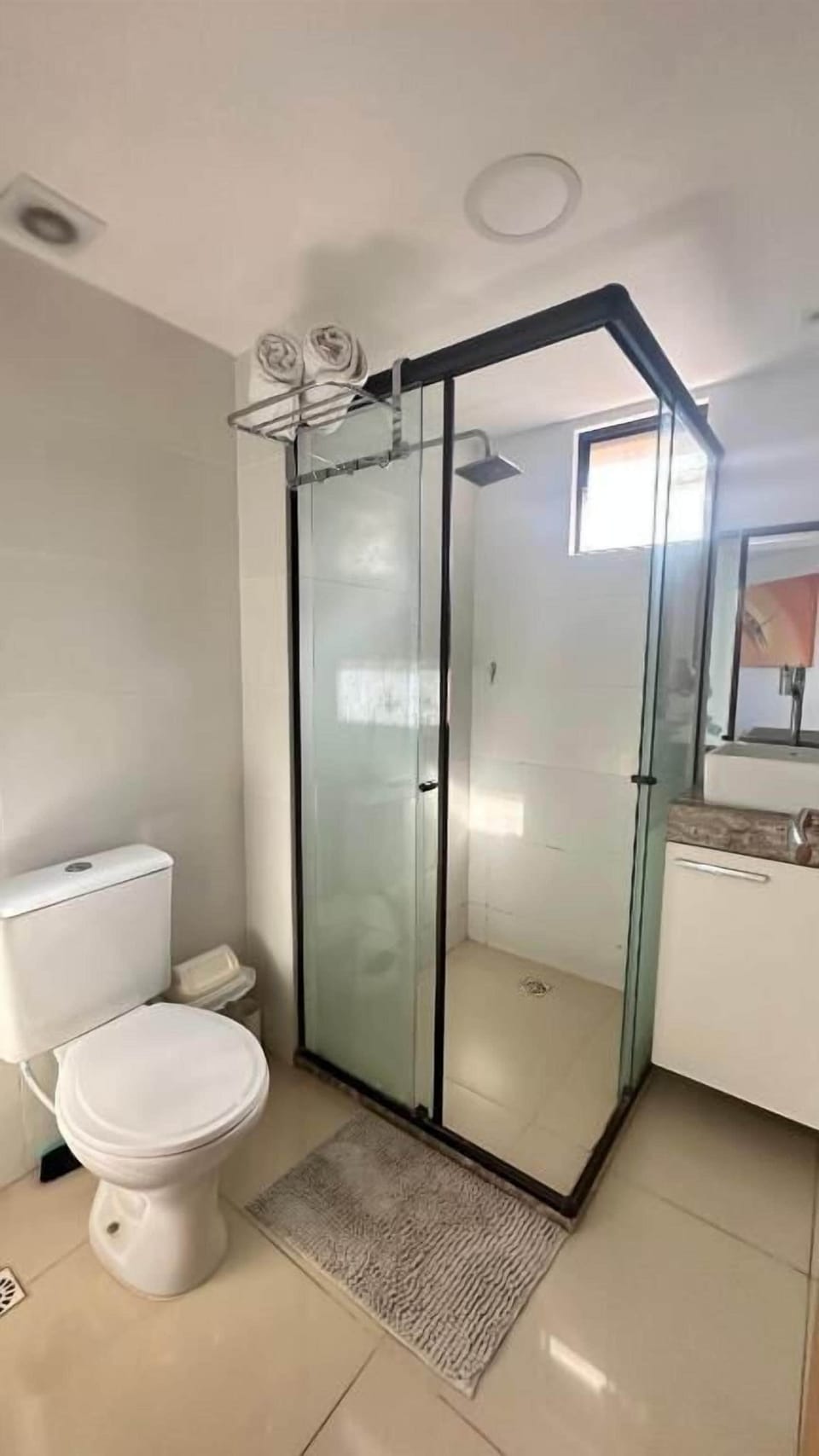 Family Apartment, 2 Bedrooms, Kitchen, Pool View | Bathroom