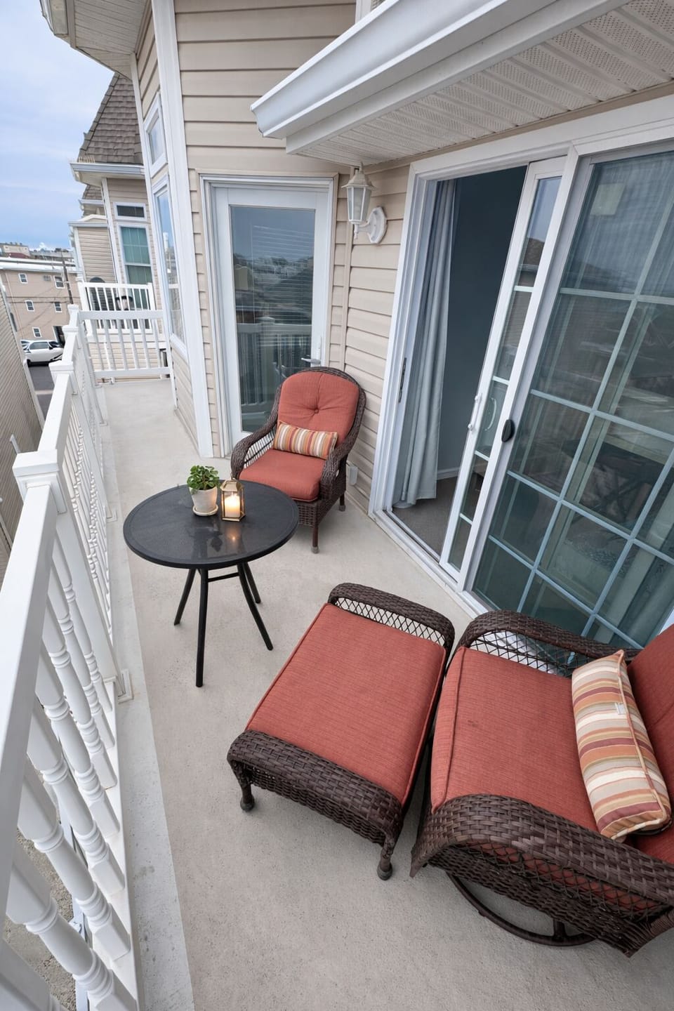 Upstairs balcony
