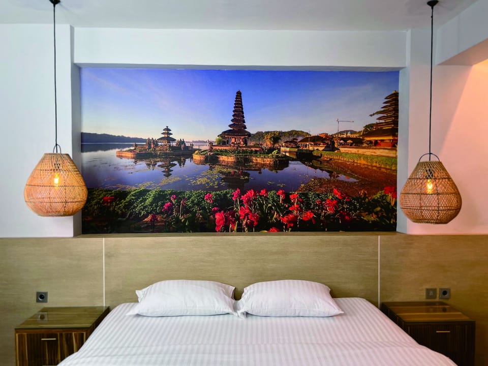 Junior Apartment, 1 King Bed | Egyptian cotton sheets, premium bedding, pillowtop beds