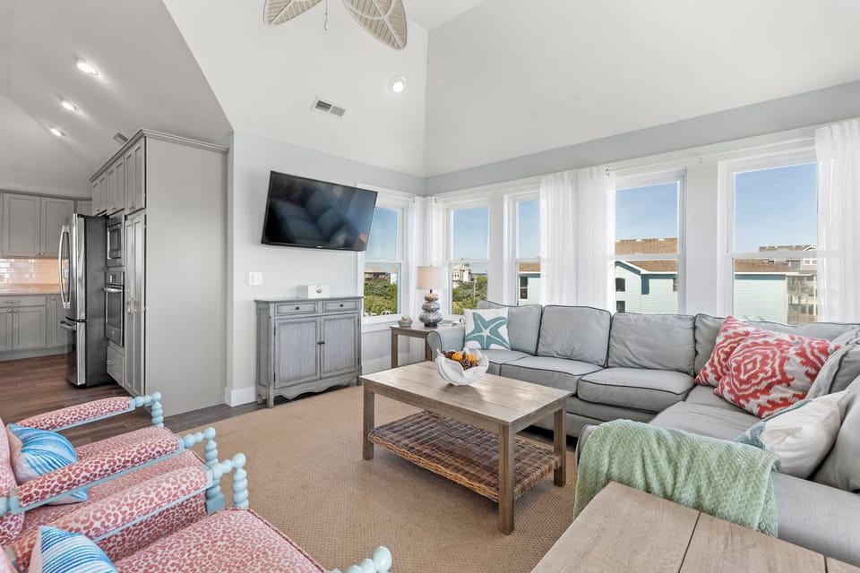 HISA18: Little Cayman | Top Level Living Area