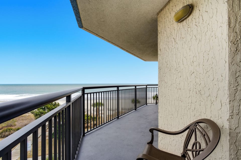 Wrap around balcony