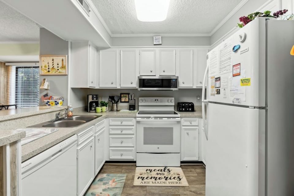 A fully stocked kitchen makes meal preparation a breeze.