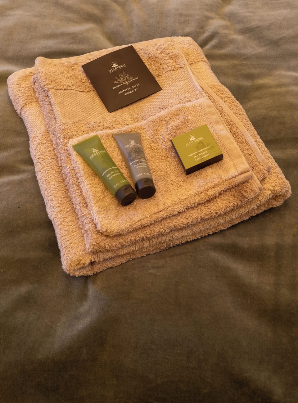 Bathroom amenities