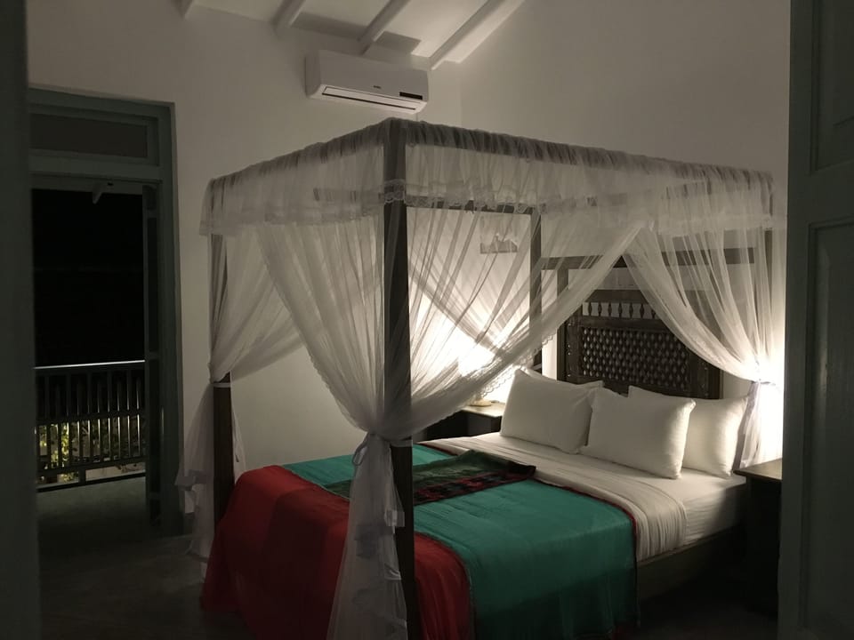 Deluxe Double Room | Desk, soundproofing, free WiFi, bed sheets