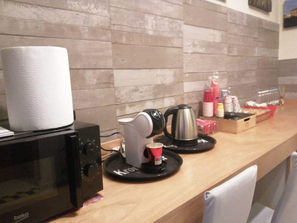 Free daily self-serve breakfast