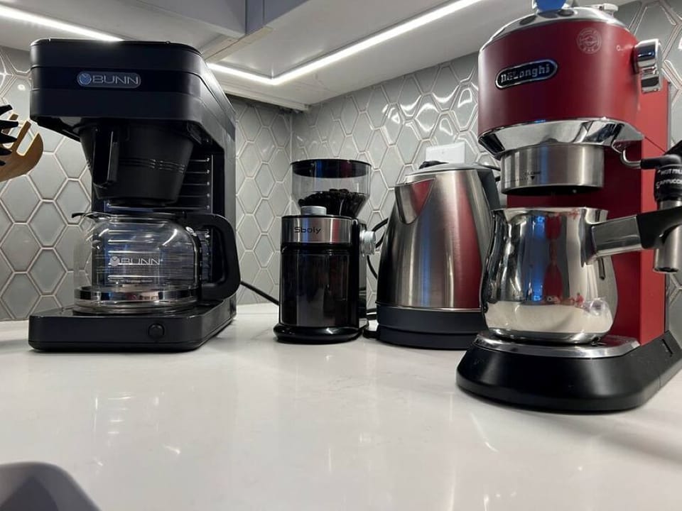Coffee maker & old school espresso machine
