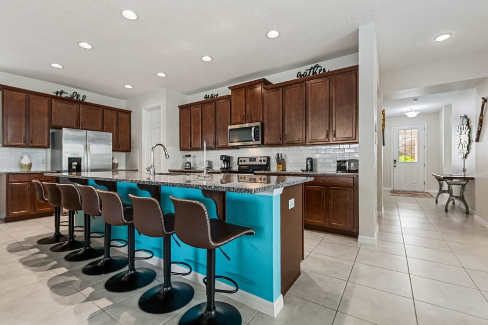 Fully equipped kitchen made for shared meals and family moments