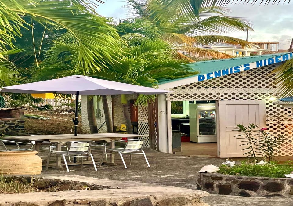 Dennis' Hideaway Hotel in Leeward Islands