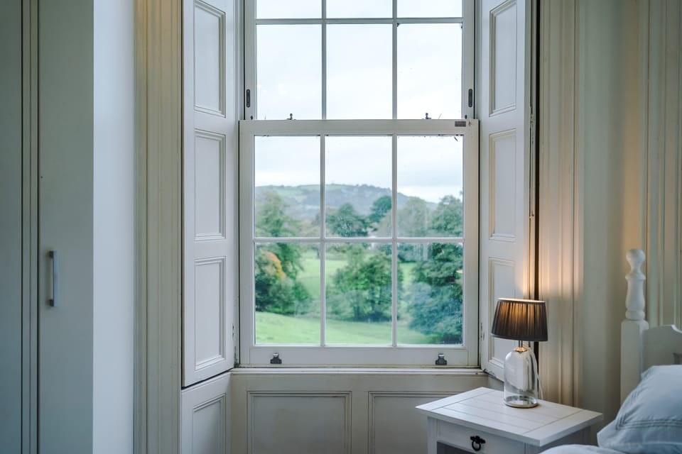 Scenic View: Relax and unwind with breathtaking countryside views from your window!