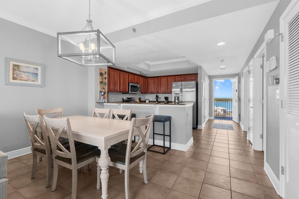 Dining/Kitchen
