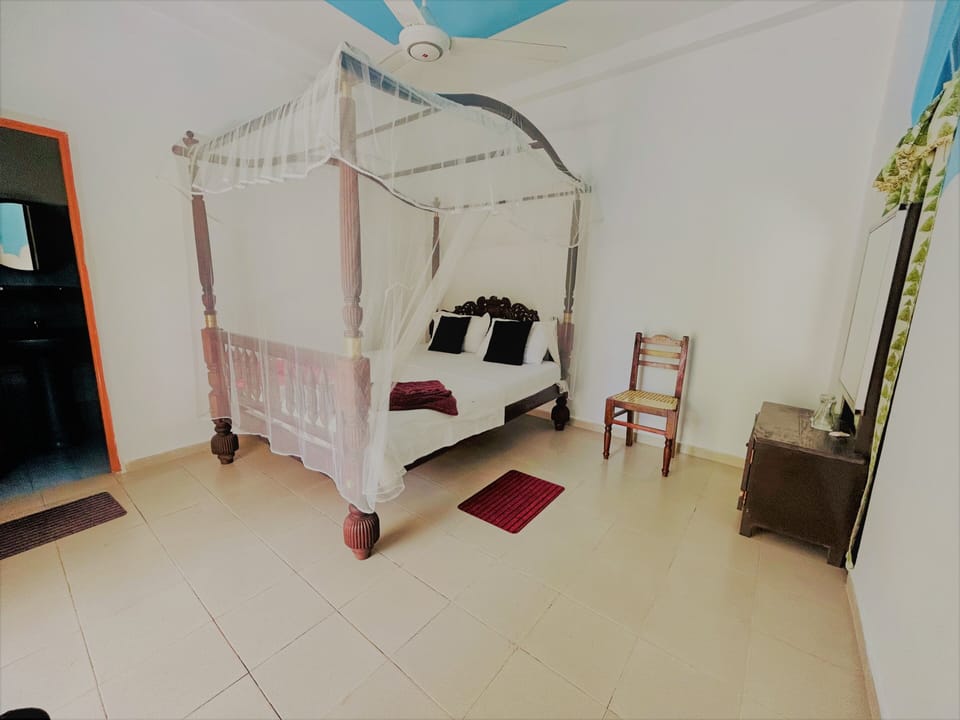 Deluxe Room, Ground Floor | Pillowtop beds, in-room safe, free WiFi