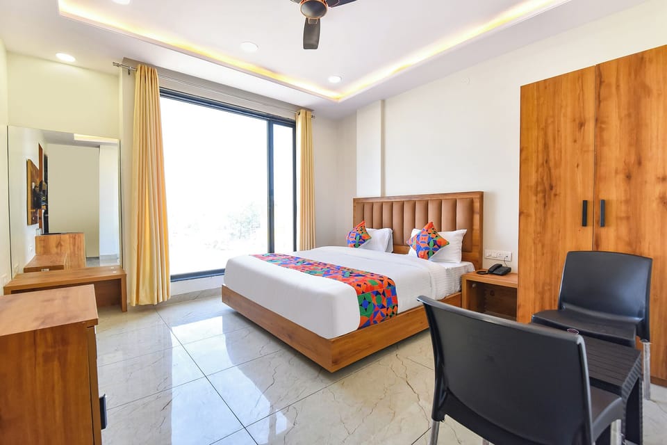 Premium Room | Egyptian cotton sheets, premium bedding, in-room safe, free WiFi