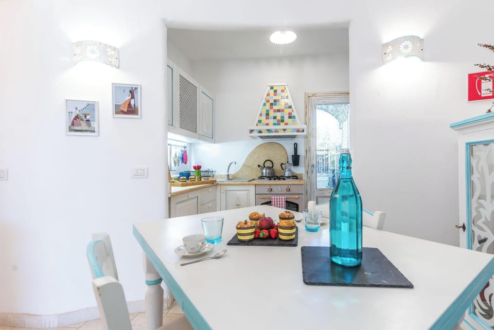 Kitchen and dining area