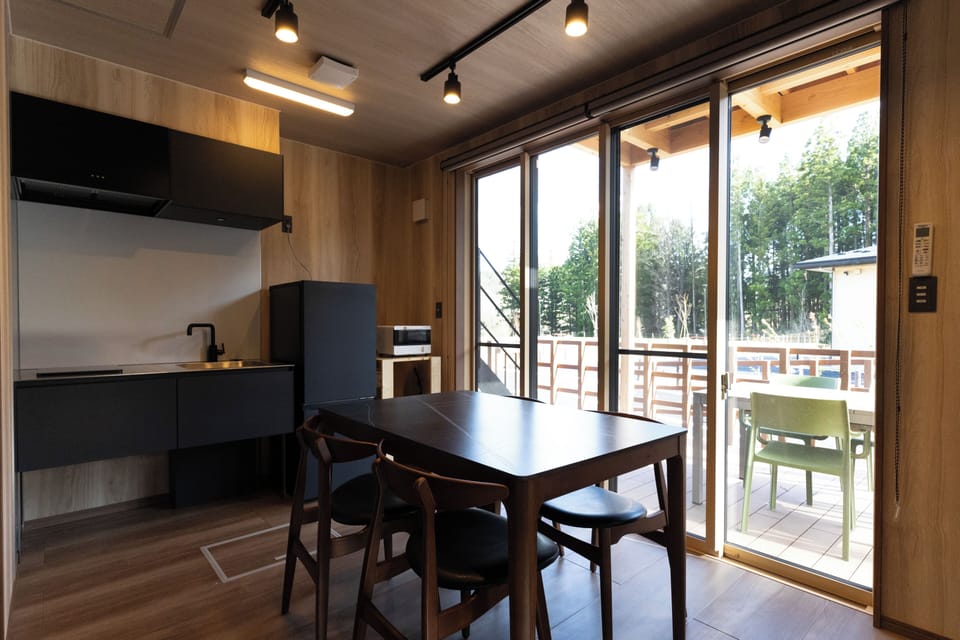 Standard Villa, 2 Double Beds | Dining