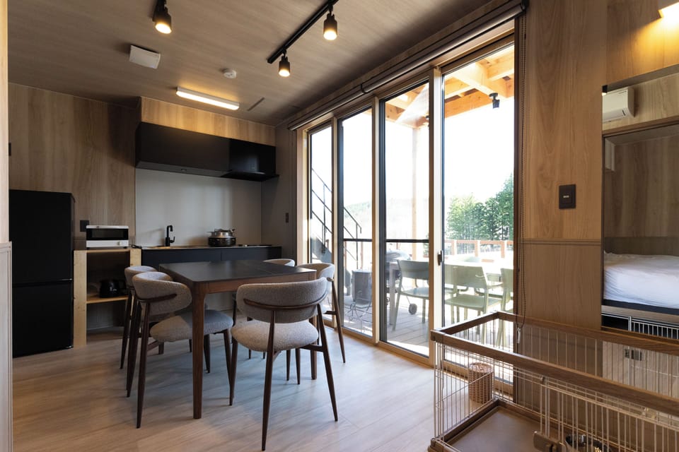 Superior Villa | Dining
