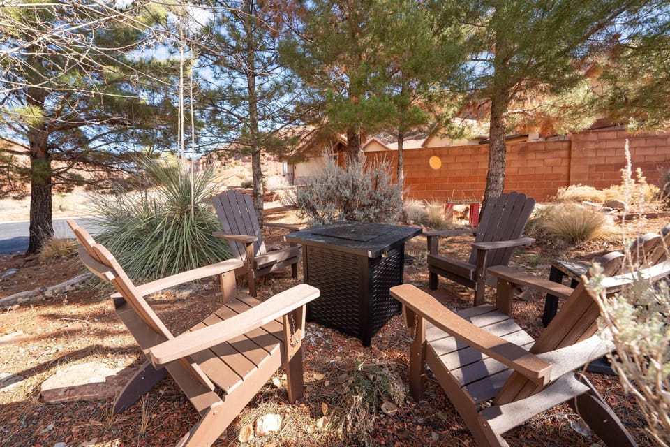Gather 'round the firepit in the big backyard and reminisce about the days' adventures.