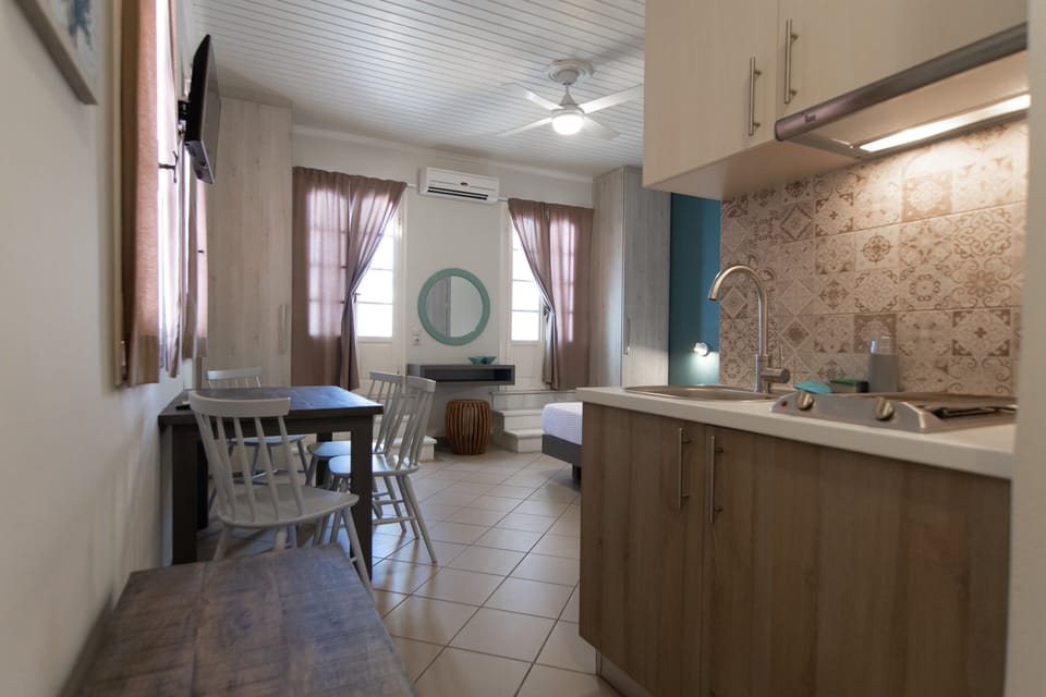 Superior Studio, 2 Bedrooms, Harbor View | In-room safe, individually decorated, individually furnished, desk