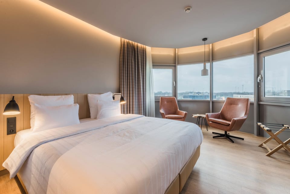 Superior Room | Minibar, in-room safe, desk, soundproofing