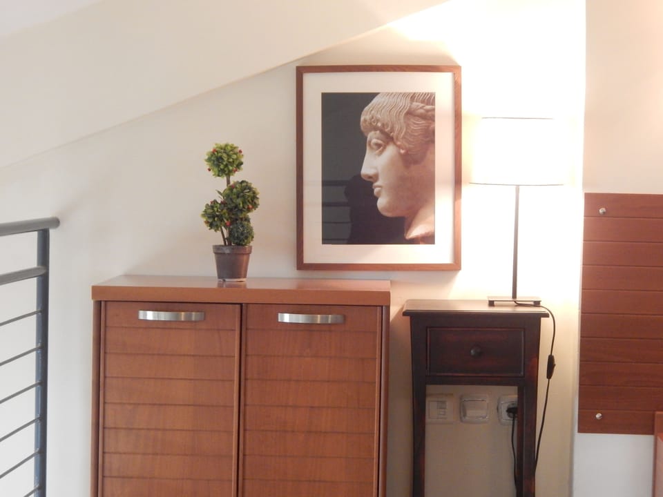 Design Studio, Sea View | Living room | 42-inch flat-screen TV with satellite channels, TV