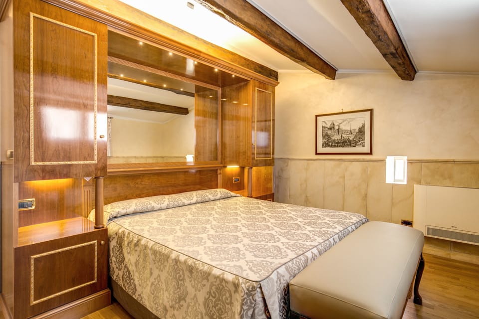 Minibar, in-room safe, desk, soundproofing