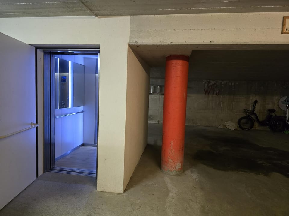 Entrance / Reception