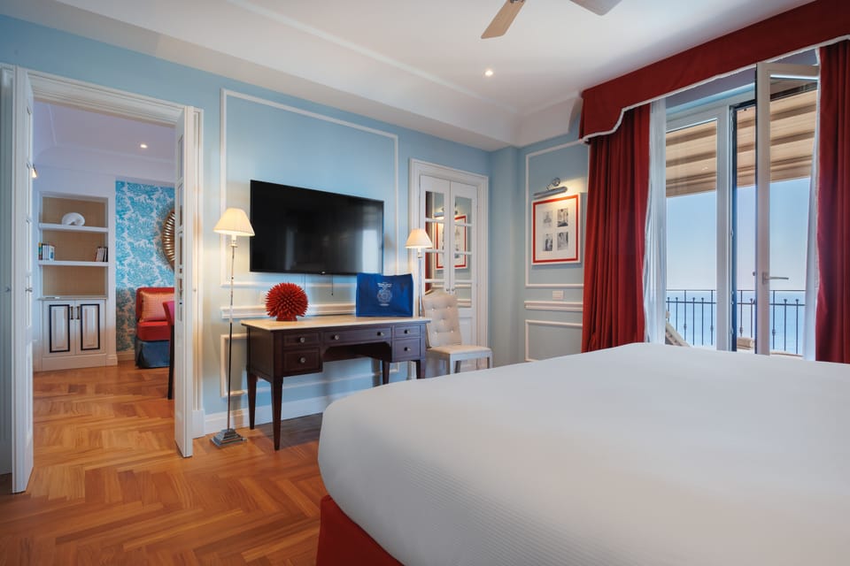 Penthouse (Isola Bella, Suite) | Premium bedding, down comforters, pillowtop beds, minibar