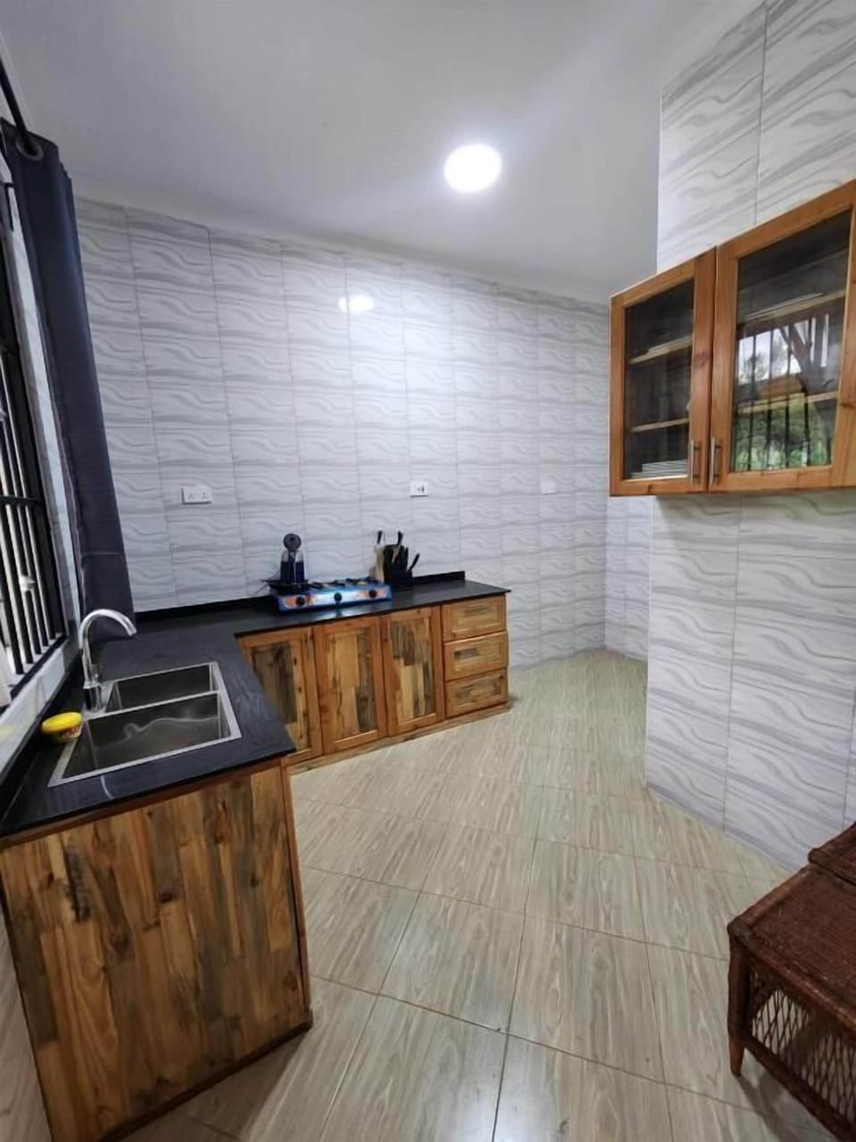 Family Room, Garden View | Private kitchen