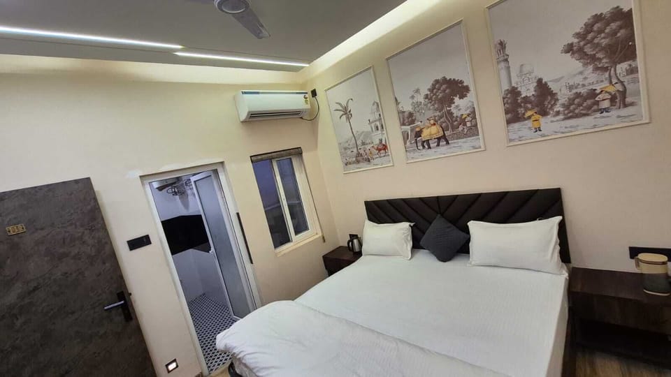 Deluxe Double Room | Laptop workspace, free WiFi