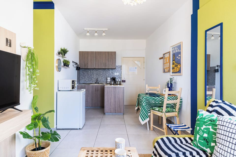 Comfort Apartment, 1 Double Bed with Sofa bed, Kitchenette, Sea View | Living area | Smart TV, Netflix, books, streaming services