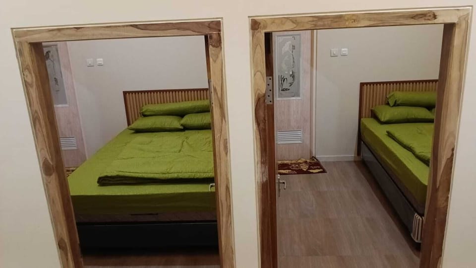 Family Room | Free WiFi