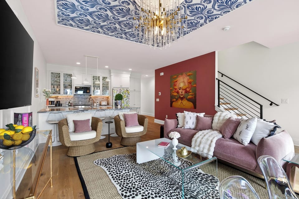Transition seamlessly from the living room to the kitchen.